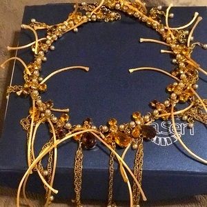 D  R  A  M  A      Q  U  E  E  N